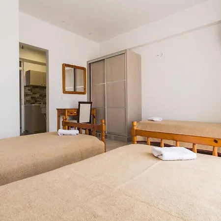 Apartment Stratos Laganas